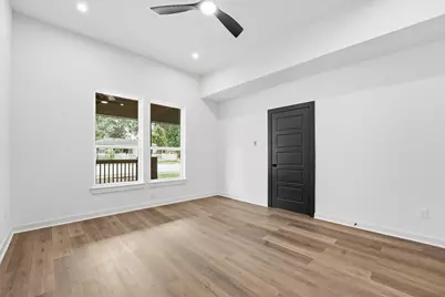 915 North Roberson St, Conroe, TX 77301 - Photo 18