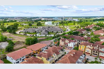 26 W Oaks Drive, Houston, TX 77058 - Photo 30