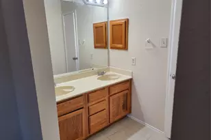 3036 Walnut Springs Dr, Katy, TX 77449 - Photo 8