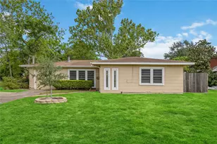 908 23rd Ave N, Texas City, TX 77590 - Photo 2