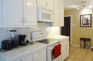 2009 Sheridan St, Houston, TX 77030 - Photo 10