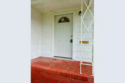 3015 S Willowood Lane, Beaumont, TX 77703 - Photo 2