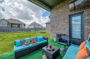 9207 Secretariat Ln, Mont Belvieu, TX 77523 - Photo 42