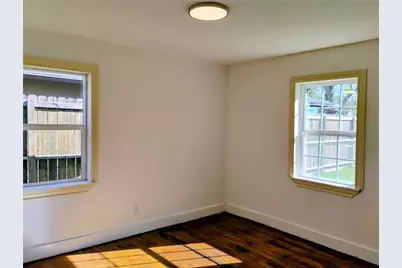 5810 Southseas Street, Houston, TX 77033 - Photo 12