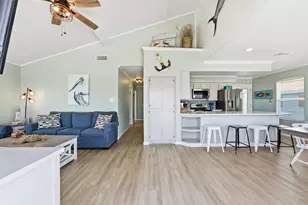 22102 Zapata Dr, Galveston, TX 77554 - Photo 2