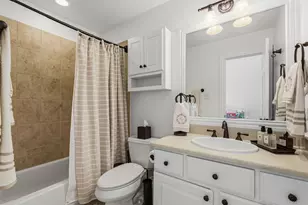 34 N Player Manor Cir, Spring, TX 77382 - Photo 32