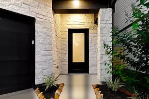 38 Honeycomb Rdg Pl, The Woodlands, TX 77380 - Photo 2