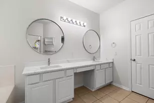 34 Drifting Shadows Cir, The Woodlands, TX 77385 - Photo 28