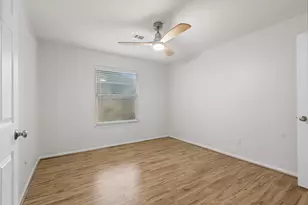 34 Drifting Shadows Cir, The Woodlands, TX 77385 - Photo 32