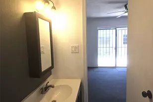 7118 Crownwest St, Houston, TX 77072 - Photo 22