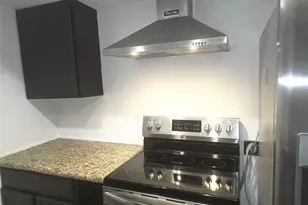 7118 Crownwest St, Houston, TX 77072 - Photo 16
