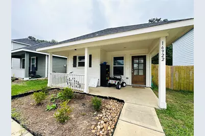 16922 Marie Village Drive, Conroe, TX 77306 - Photo 2