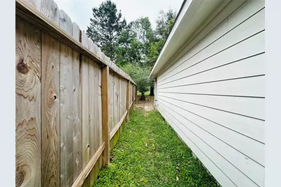 16922 Marie Village Drive, Conroe, TX 77306 - Photo 12