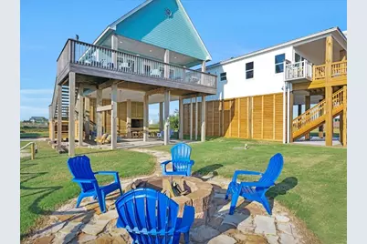 986 Peachtree, Gilchrist, TX 77617 - Photo 42