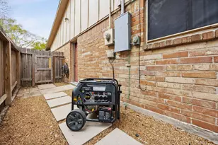 12407 Brandywyne Dr, Houston, TX 77077 - Photo 22