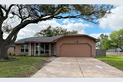 446 Capehill Drive, Houston, TX 77598 - Photo 2