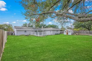 1817 Laura Ln, College Station, TX 77840 - Photo 22