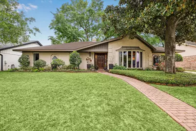 10607 Riverview Drive, Houston, TX 77042 - Photo 1