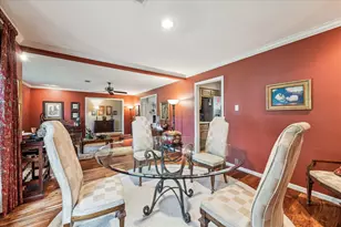 10607 Riverview Dr, Houston, TX 77042 - Photo 14