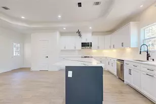 67 Rd 662, Dayton, TX 77535 - Photo 12