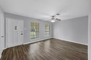 2012 Isla Dr, Pearland, TX 77581 - Photo 8