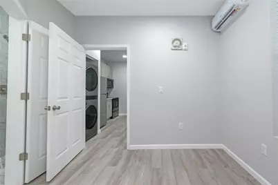 805 Avenue K #c, Galveston, TX 77550 - Photo 8