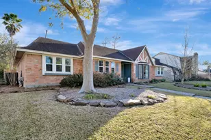 15806 Larkfield Dr, Houston, TX 77059 - Photo 4