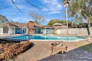 15806 Larkfield Dr, Houston, TX 77059 - Photo 42