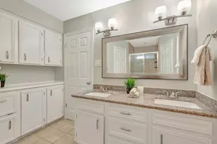 15806 Larkfield Dr, Houston, TX 77059 - Photo 34