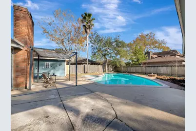 15806 Larkfield Drive, Houston, TX 77059 - Photo 40