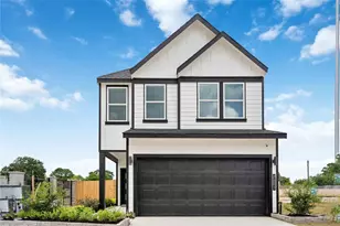 7720 Inwood Grv Ln, Houston, TX 77088 - Photo 2