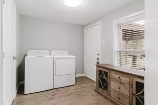 3438 Princeton Dr, Irving, TX 75062 - Photo 20