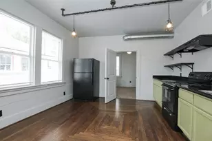 316 Eastwood St, Houston, TX 77011 - Photo 8