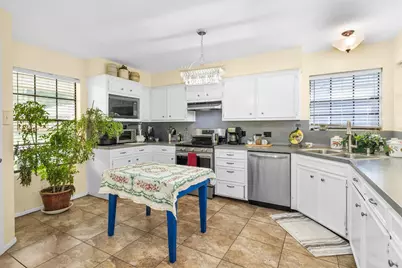 2117 Bershire Drive, Huntsville, TX 77340 - Photo 6