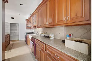 2107 Stonewalk Dr, Houston, TX 77056 - Photo 8
