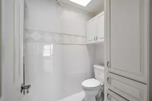 2107 Stonewalk Dr, Houston, TX 77056 - Photo 36