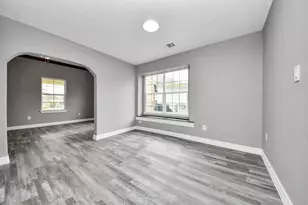 837 Fowlkes St, Sealy, TX 77474 - Photo 6