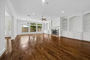 3618 Bellefontaine St, Houston, TX 77025 - Photo 4