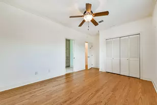 5723 Stewart Ave, Galveston, TX 77551 - Photo 22