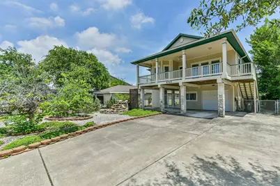 5723 Stewart Avenue, Galveston, TX 77551 - Photo 2