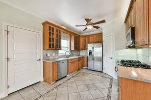 5723 Stewart Ave, Galveston, TX 77551 - Photo 16