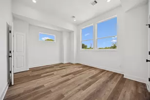 835 Elkhart St, Houston, TX 77091 - Photo 10
