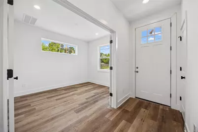 835 Elkhart Street #F, Houston, TX 77091 - Photo 2