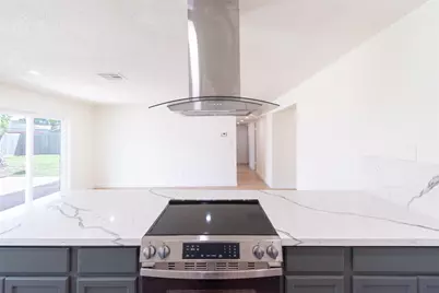 3906 Knotty Oaks Trail, Houston, TX 77045 - Photo 2