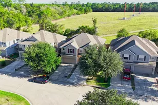 2831 Hackamore Hollow Ln, Houston, TX 77014 - Photo 34