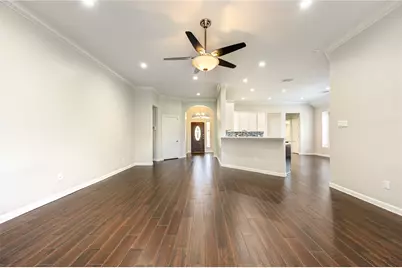 226 Rolling Springs Lane, Dickinson, TX 77539 - Photo 8