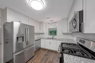 55 Dew Fall Ct Ct, The Woodlands, TX 77380 - Photo 8