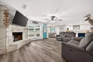 37 Windsor Dr, Conroe, TX 77304 - Photo 6