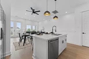 3013 Jensen Spgs Ln, Houston, TX 77026 - Photo 10