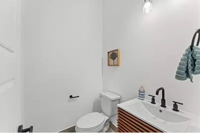 3013 Jensen Springs Lane, Houston, TX 77026 - Photo 18